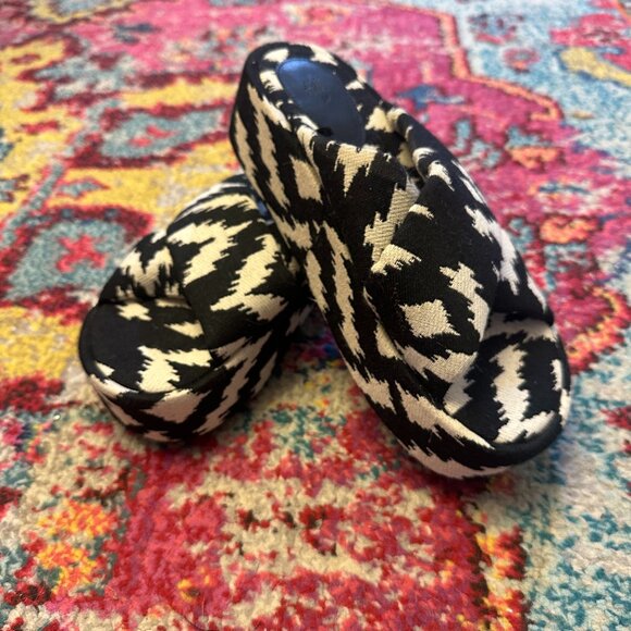 H&M Padded Platform Sandals - Picture 1 of 6